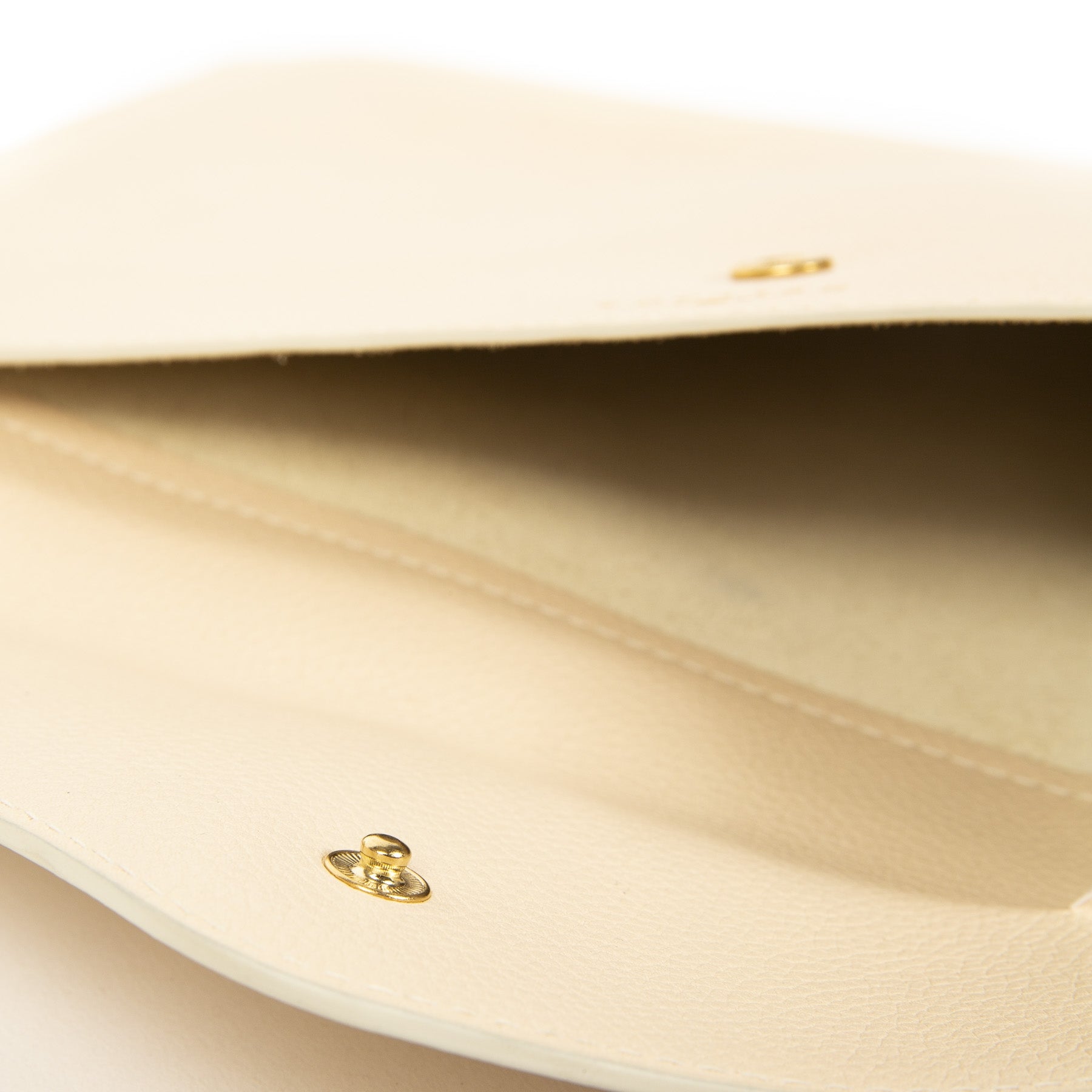 Authentieke Tweedehands Delvaux Ivory Ennvelope Clutch juiste prijs veilig online shoppen luxe merken webshop winkelen Antwerpen België