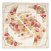 Koop authentieke tweedehands Cartier Beige Flowers Silk Scarf juiste prijs veilig online winkelen LabelLOV webshop luxe merken winkelen Antwerpen België mode fashion