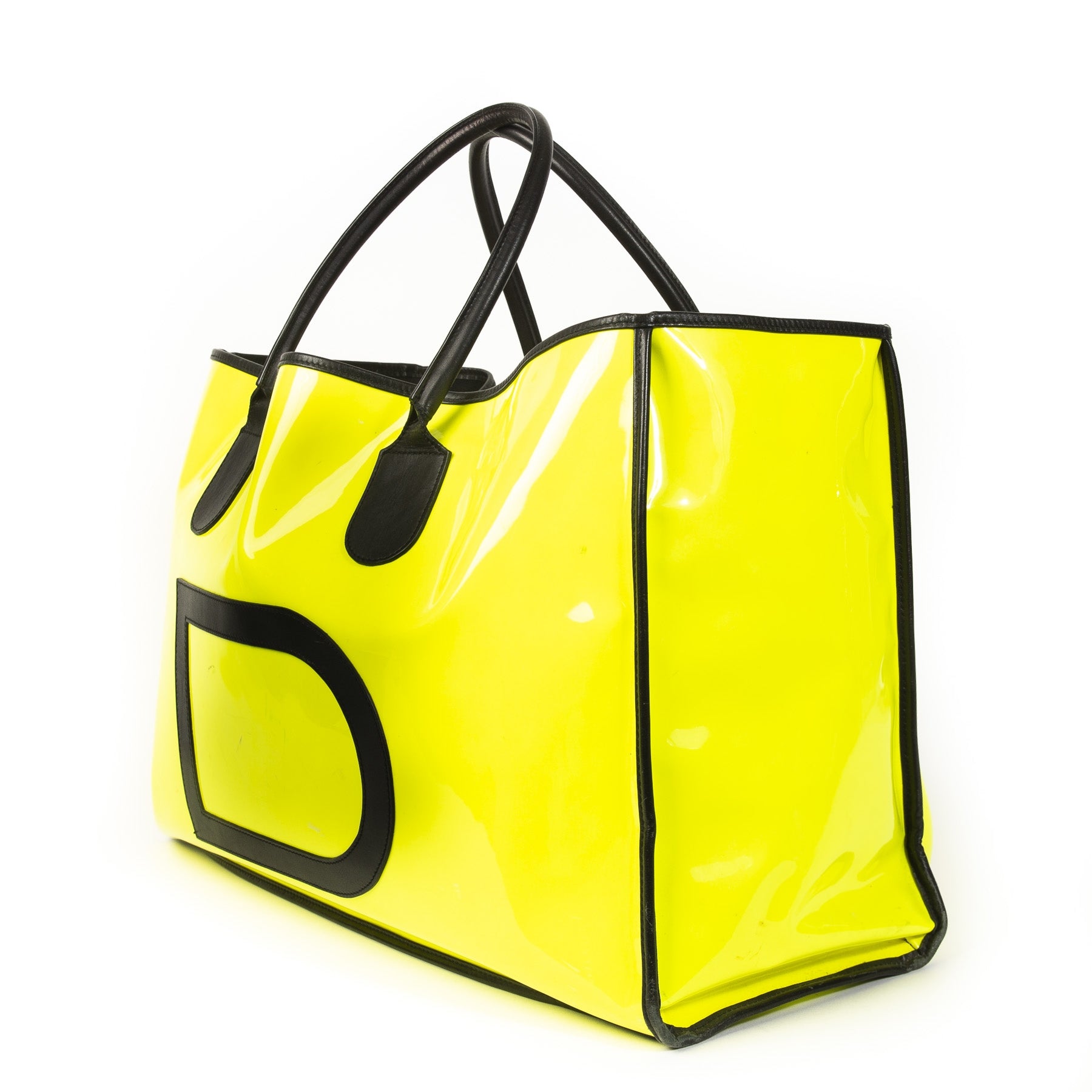 Authentieke tweedehands vintage Delvaux Taxi Vernis Neon Yellow Travel Bag bij online webshop LabelLOV