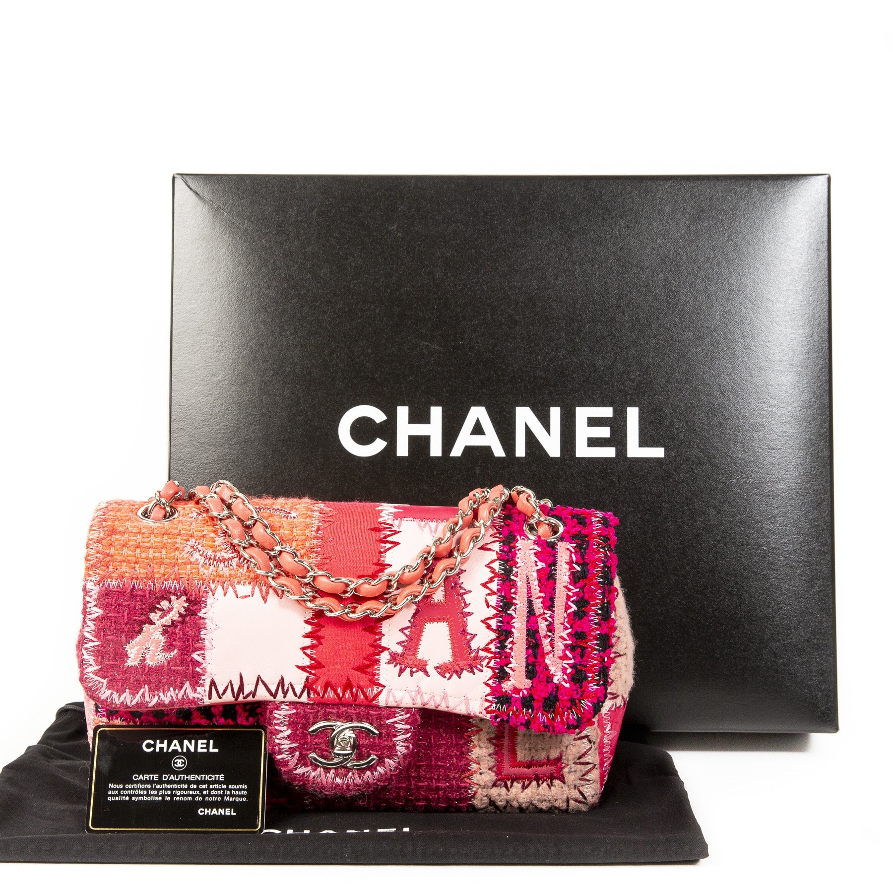 Authentieke Tweedehands Chanel Red Tweed Patchwork Flap Bag Medium juiste prijs veilig online shoppen luxe merken webshop winkelen Antwerpen België mode fashion