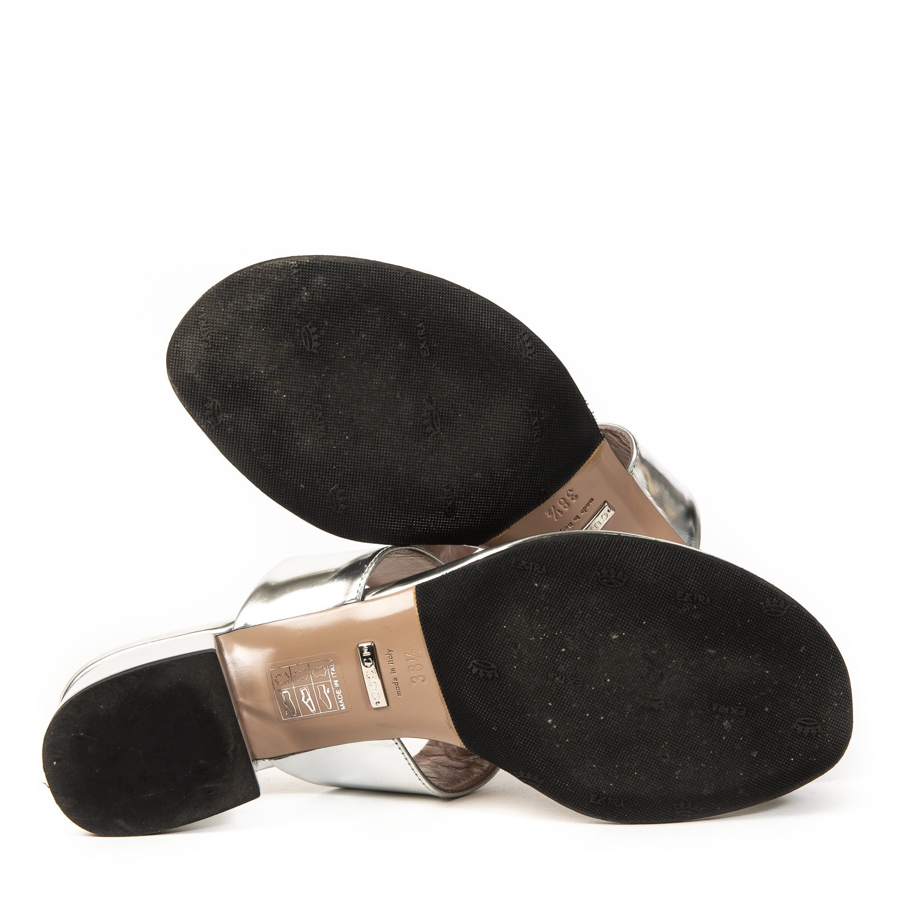 Authentieke Tweedehands Gucci Silver Patent Leather Horsebit Thong Sandals juiste prijs veilig online shoppen luxe merken webshop winkelen Antwerpen België mode fashion