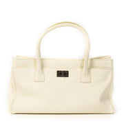 Authentieke Tweedehands Chanel Cream Leather Top Handle Bag juiste prijs veilig online shoppen luxe merken webshop winkelen Antwerpen België mode fashion