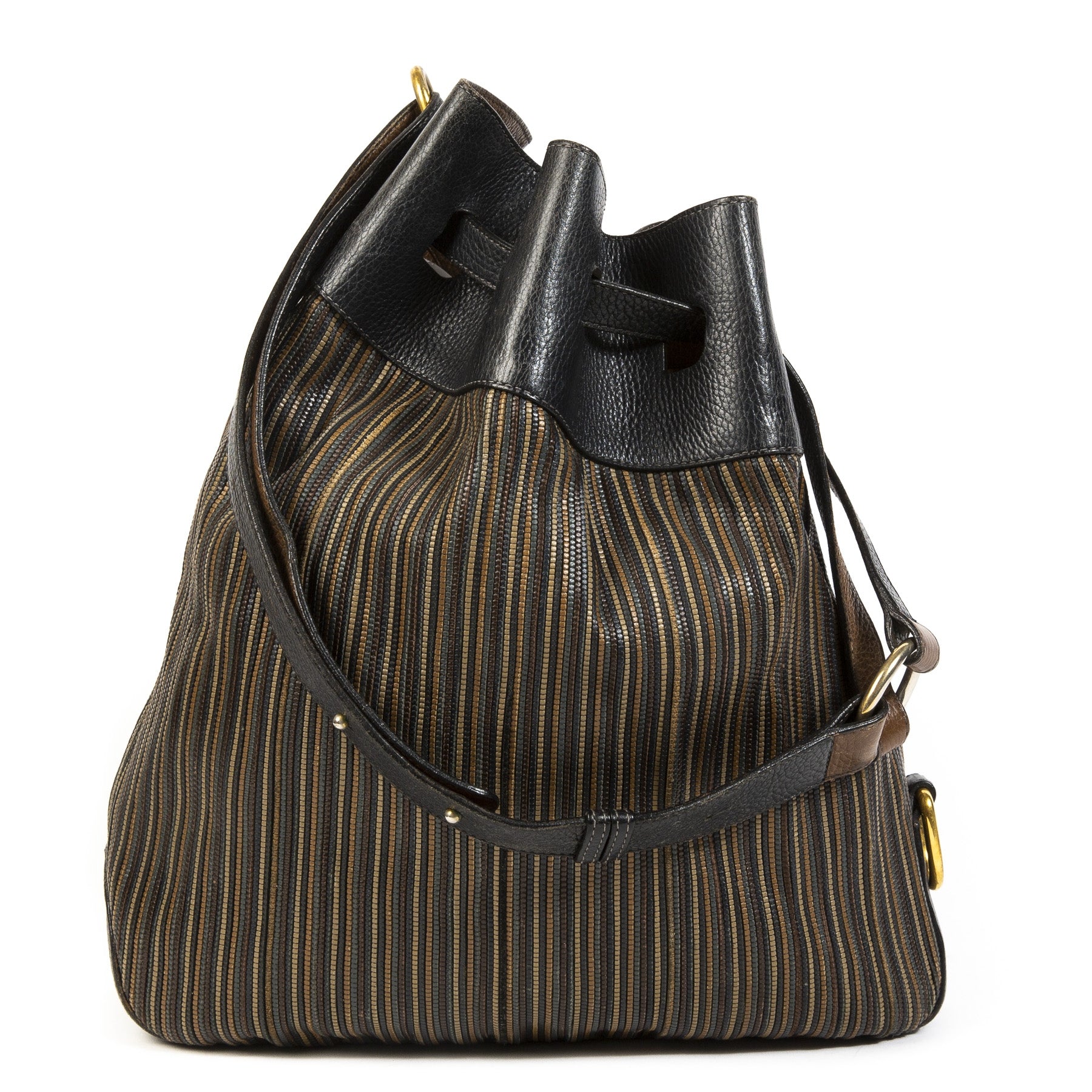 Buy authentic secondhand Delvaux bags at the right price at LabelLOV vintage webshop.