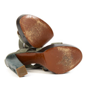 Safe and secure shopping. Koop tweedehands authentieke Lanvin schoenen bij designer webwinkel labellov.