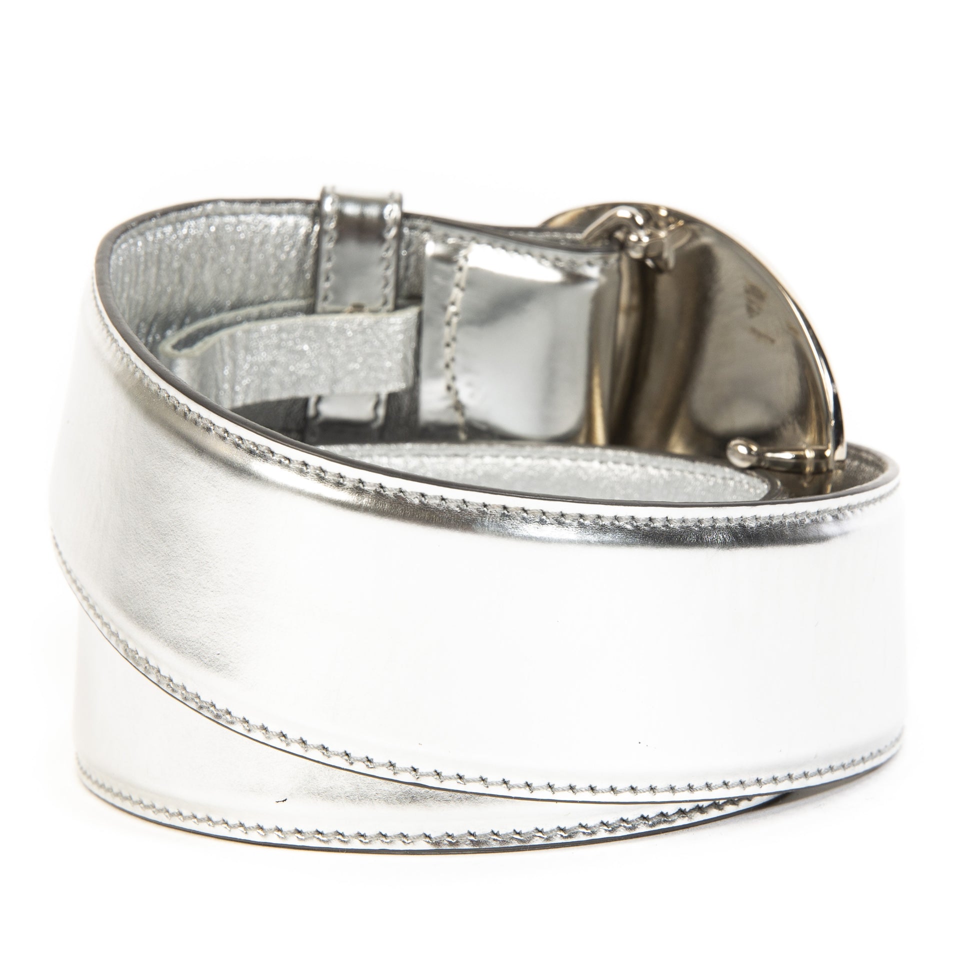 Koop tweedehands Prada logo riem bij labellov, veilige betaling.