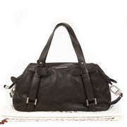 Buy authentic secondhand Delvaux bags at Labellov vintage webshop for the lowest price.