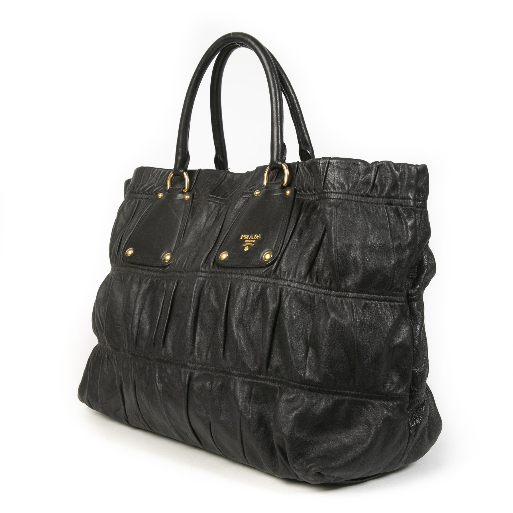pour le meilleur prix Prada Black Matelassé Shoulder Bag achetez des sacs vintage 100% authentique