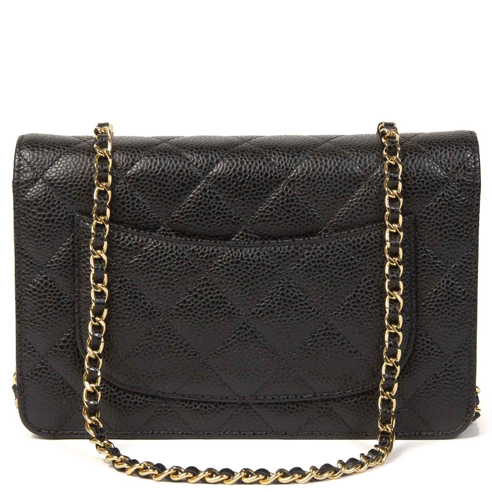 Chanel Portefeuille sur chaîne en cuir caviar noir