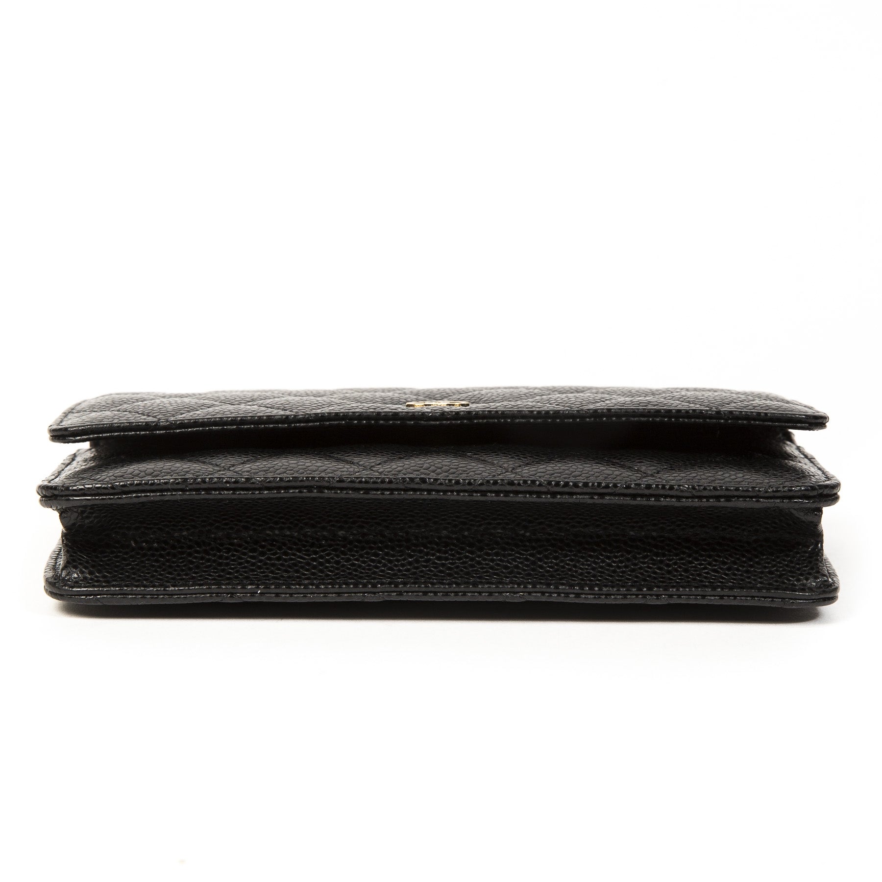 Chanel Black Caviar Leather Wallet On Chain. Buy secondhand Chanel handbags at Labellov. Safe online shopping at a fair price. Koop tweedehands Chanel handtassen voor een eerlijke prijs.