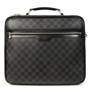 Buy and sell your Louis Vuitton Steeve Laptop Bag Damier Graphite for the best price at Labellov. Koop en verkoop uw authentieke Louis Vuitton designer handtassen en accessoires. Acheter sacs de Louis Vuitton en ligne.