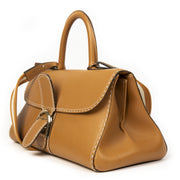 Delvaux Brillant East/West Tote Bag in Brown Clemence Leather with Large Stitch and Special Strap. Buy authentic delvaux bag online at labellov webshop antwerp, secondhand designer vintage. Koop online tweedehands delvaux tas brillant bij labellov.