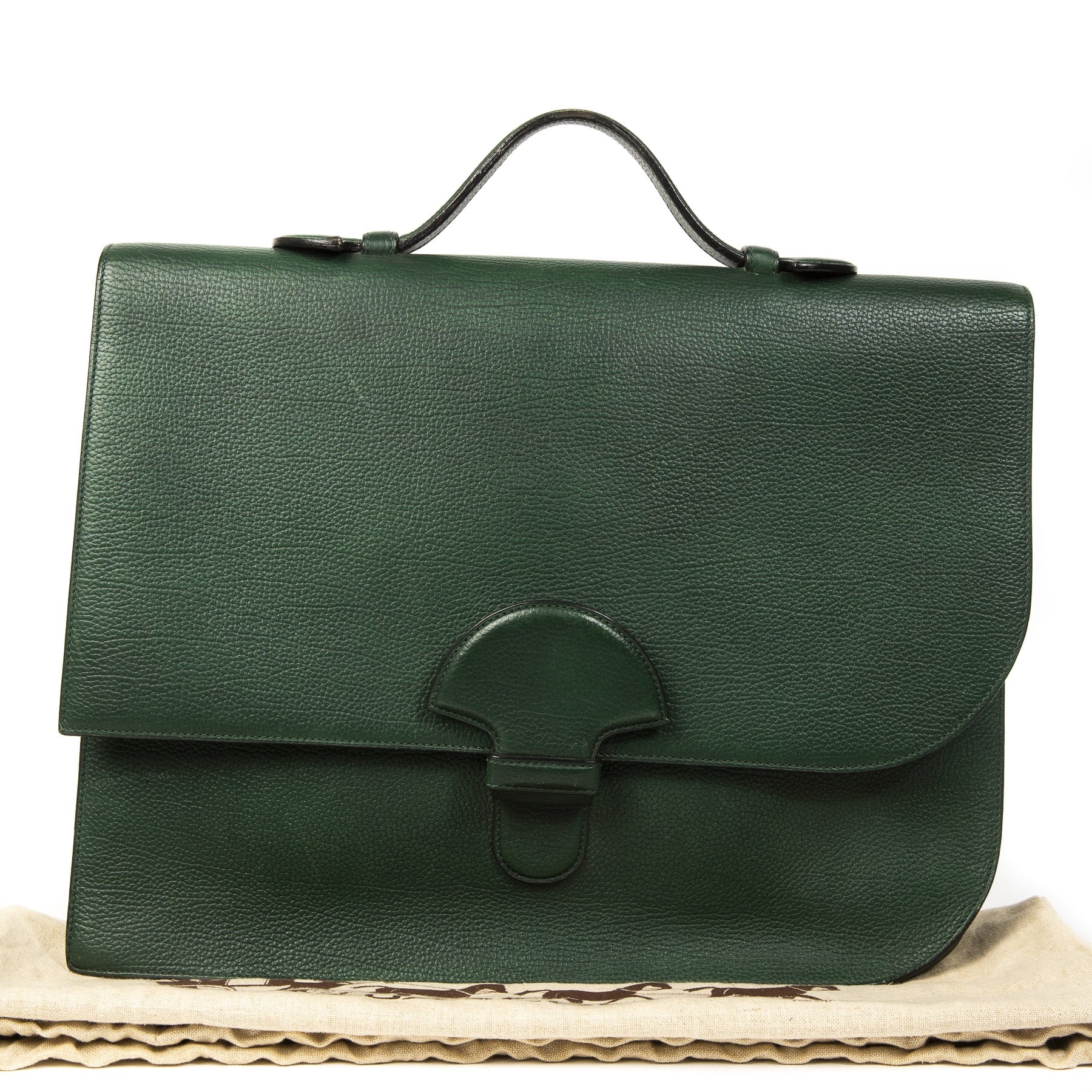 Delvaux Green Cartable Presse Briefcase. Buy authentic secondhand Delvaux Green Cartable Presse Briefcase at labellov antwerp, safe payment. Koop online tweedehands Delvaux Green Cartable Presse Briefcase bij labellov antwerpen, veilige betaling.