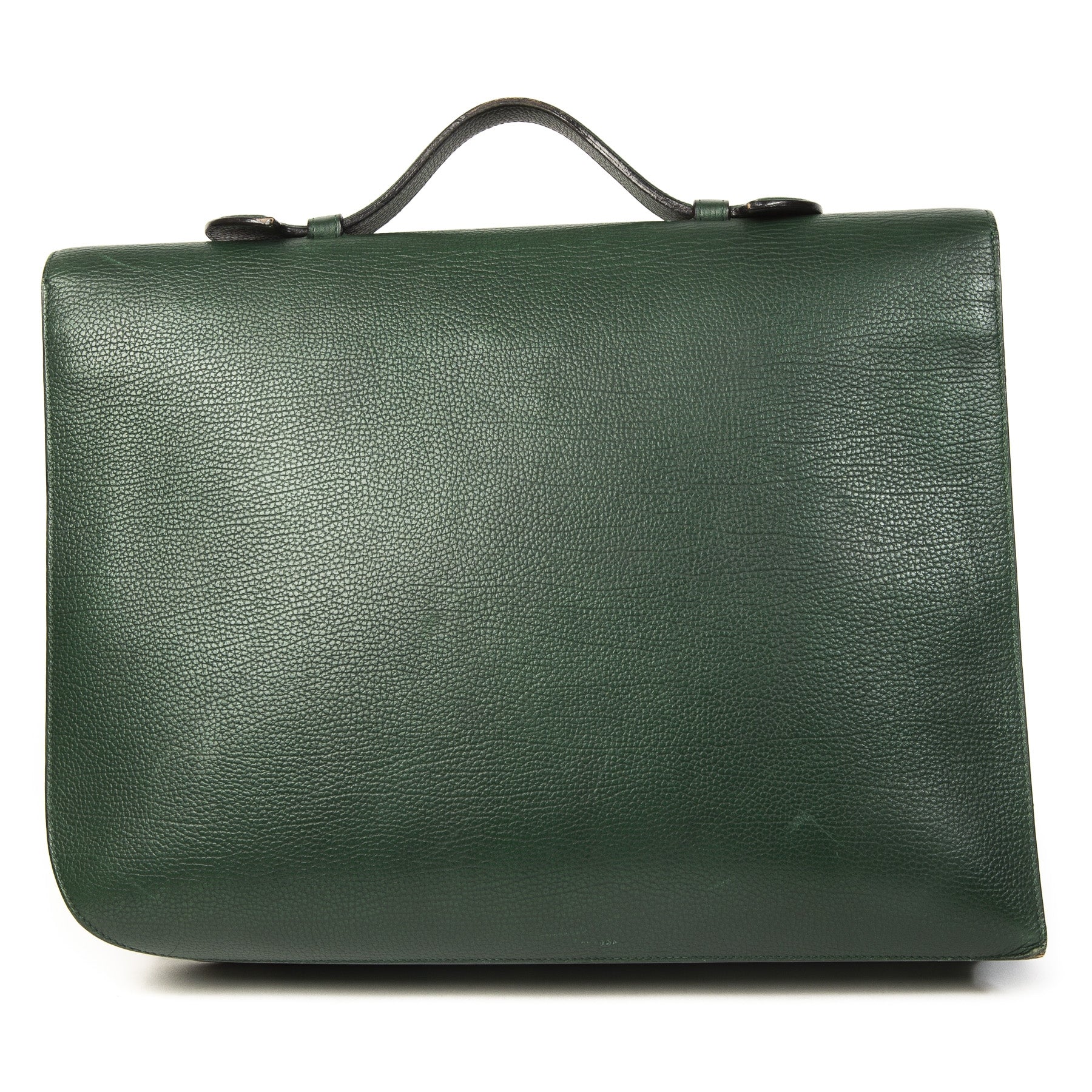 Delvaux Green Cartable Presse Briefcase. Buy authentic secondhand Delvaux Green Cartable Presse Briefcase at labellov antwerp, safe payment. Koop online tweedehands Delvaux Green Cartable Presse Briefcase bij labellov antwerpen, veilige betaling.