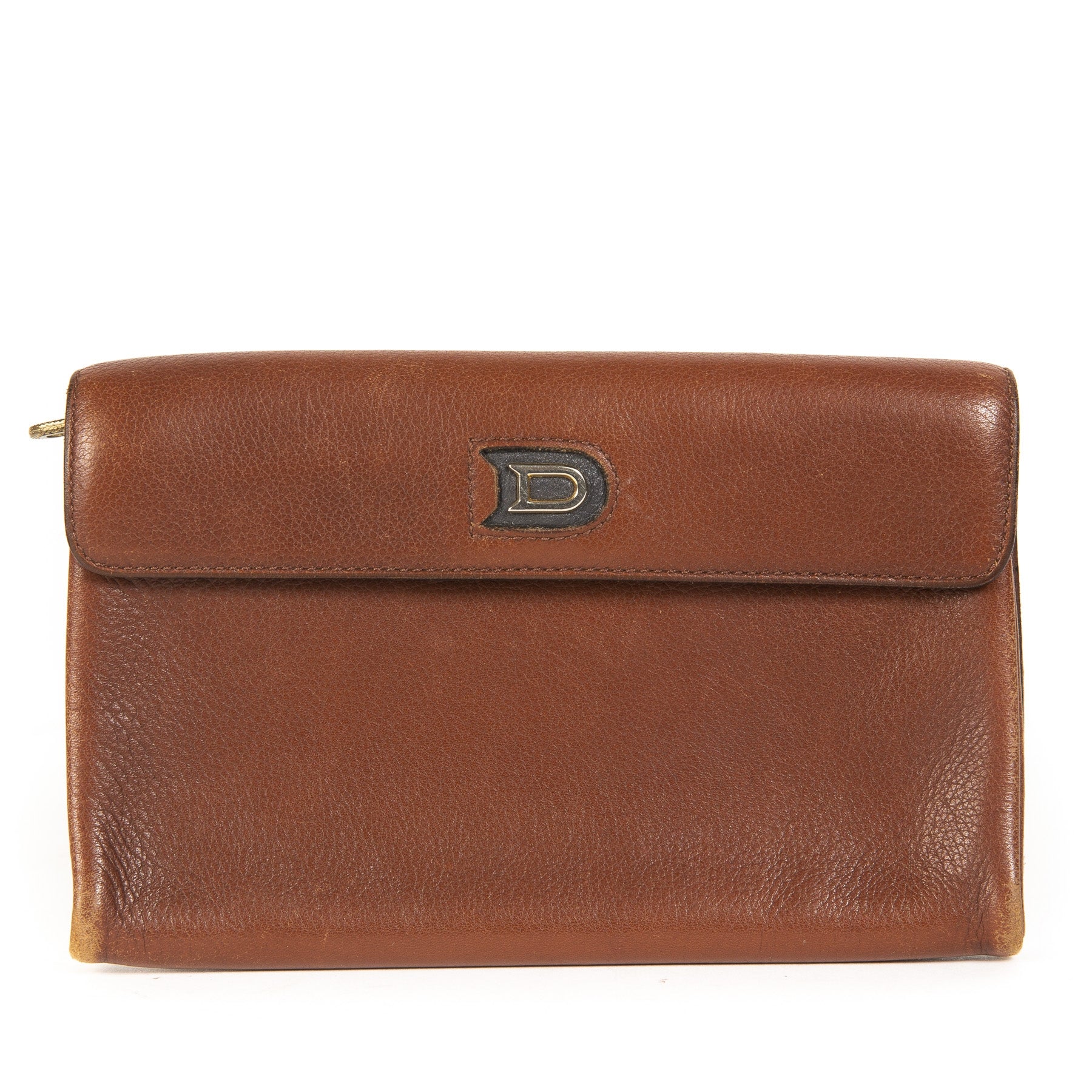Buy authentic Delvaux wallet at the right price at LabelLOV vintage webshop.