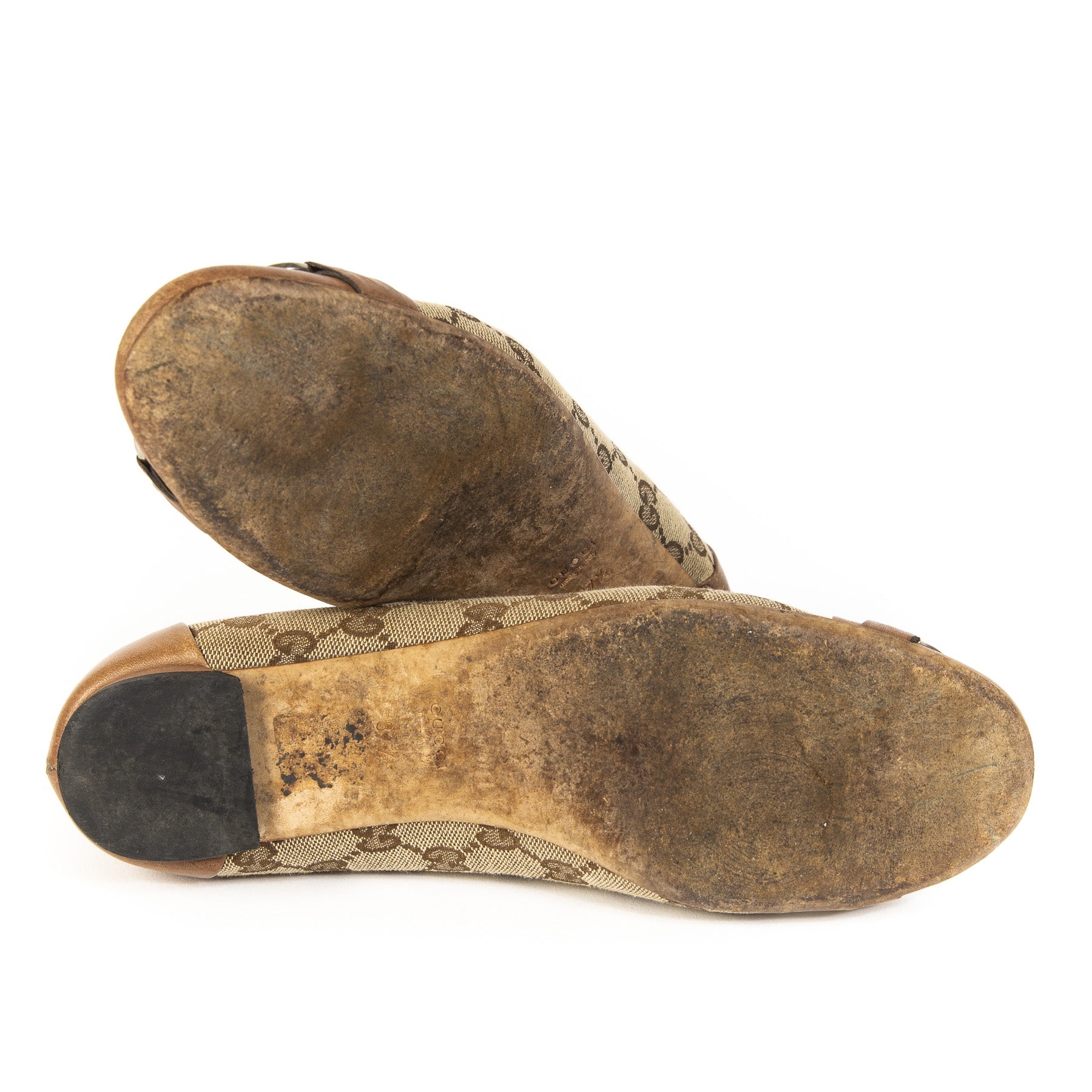 Achetter des chaussures de Gucci à un bon prix chez LabelLOV vintage webshop.