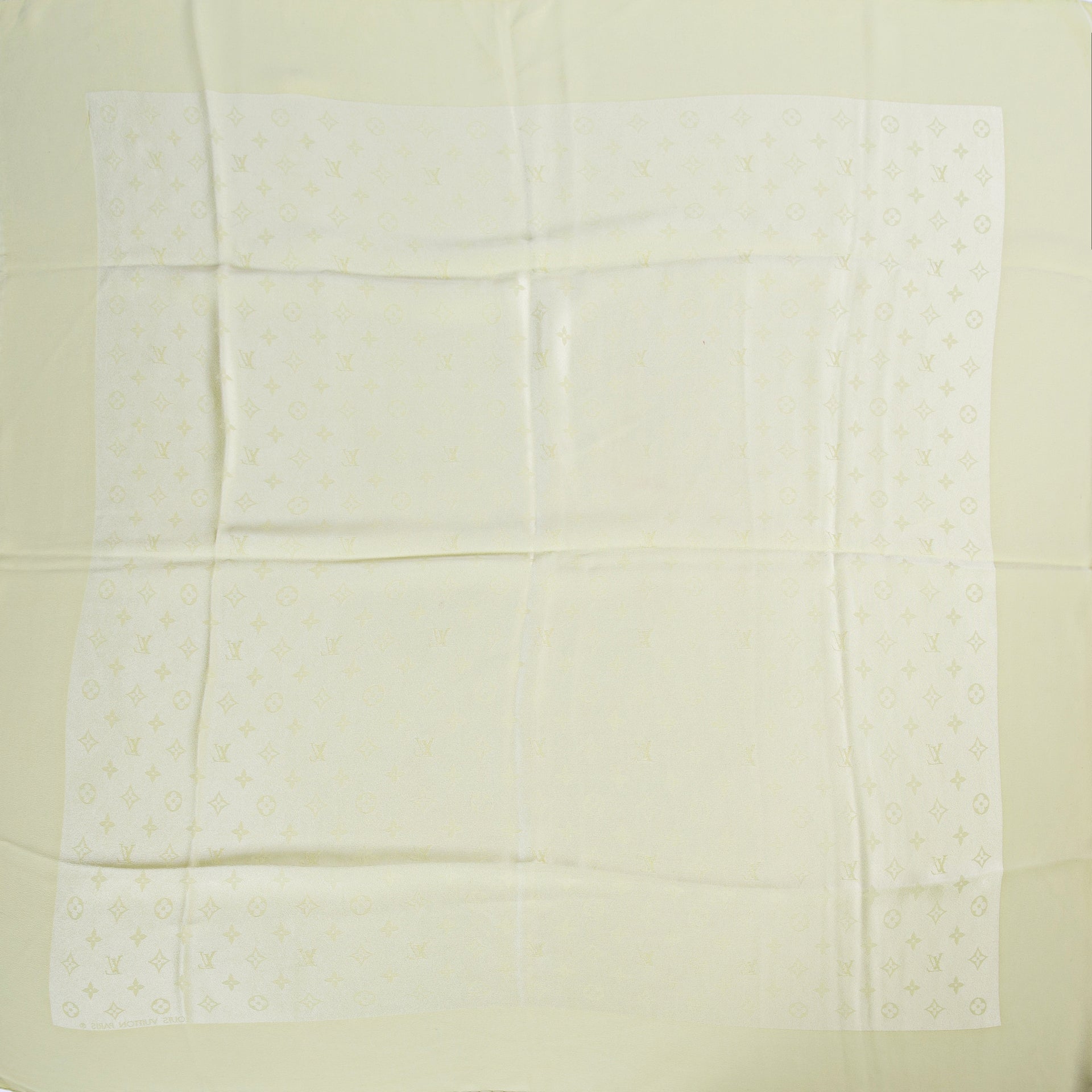 Louis Vuitton Green Printed Monogram Scarf now for sale at labellov vintage fashion webshop belgium