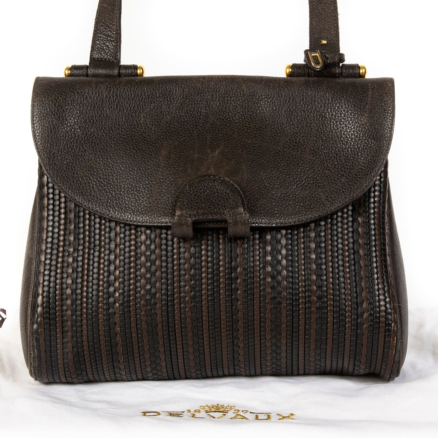 Buy secondhand Delvaux handbags at Labellov.