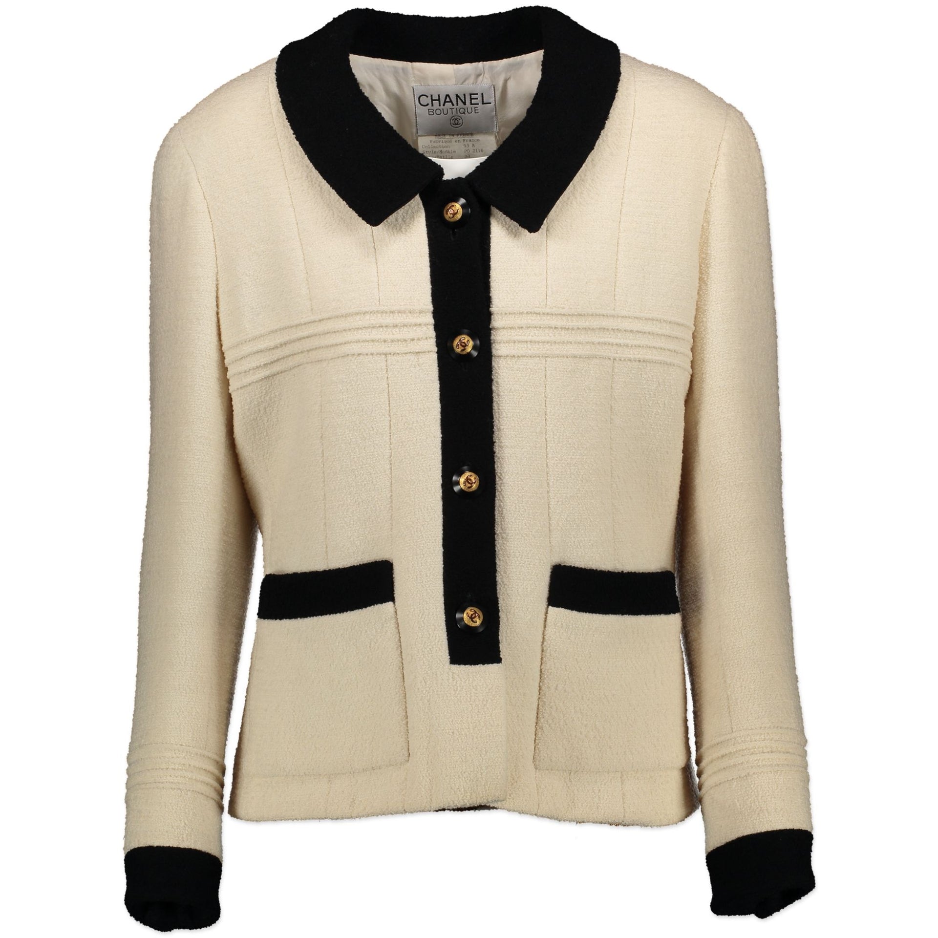 Chanel Tweed Pastel Jacket. Buy authentic secondhand at Labellov. Koop authentieke tweedehands Chanel bij Labellov.
