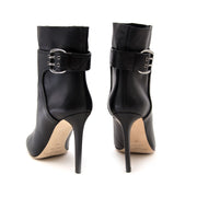 Koop nu prachtige botjes bij jimmy choo op labellov.com