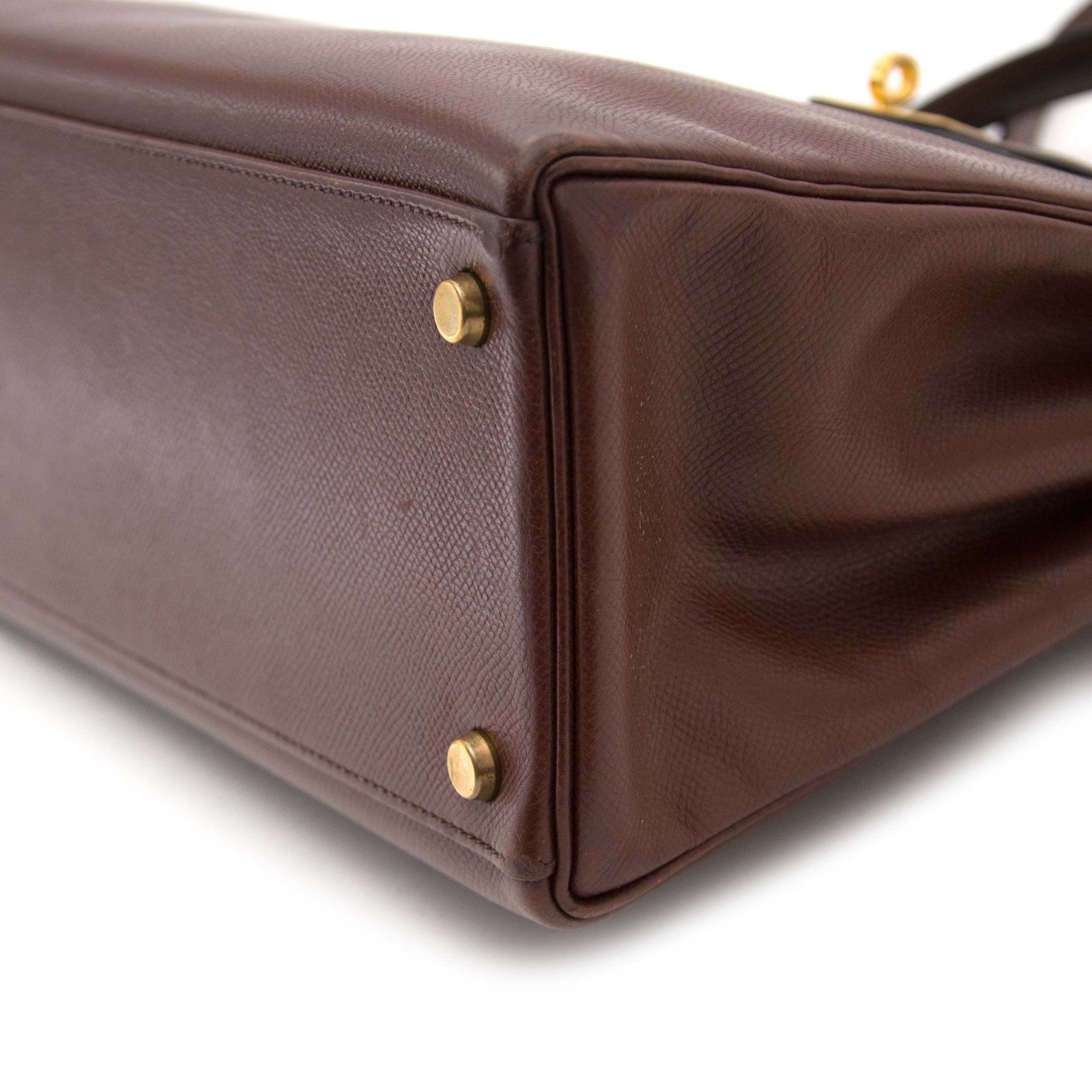 acheter en ligne pour le meilleur prix Hermes Chocolat Kelly Veau Grain Lisse