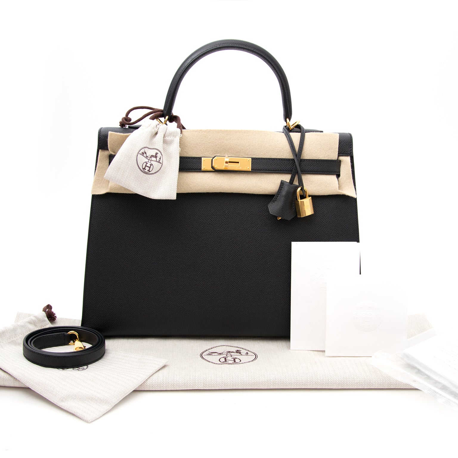 Verkoop uw hermes tassen bij ons voor een zeer goede prijs. Nieuwe hermes kelly zwart
