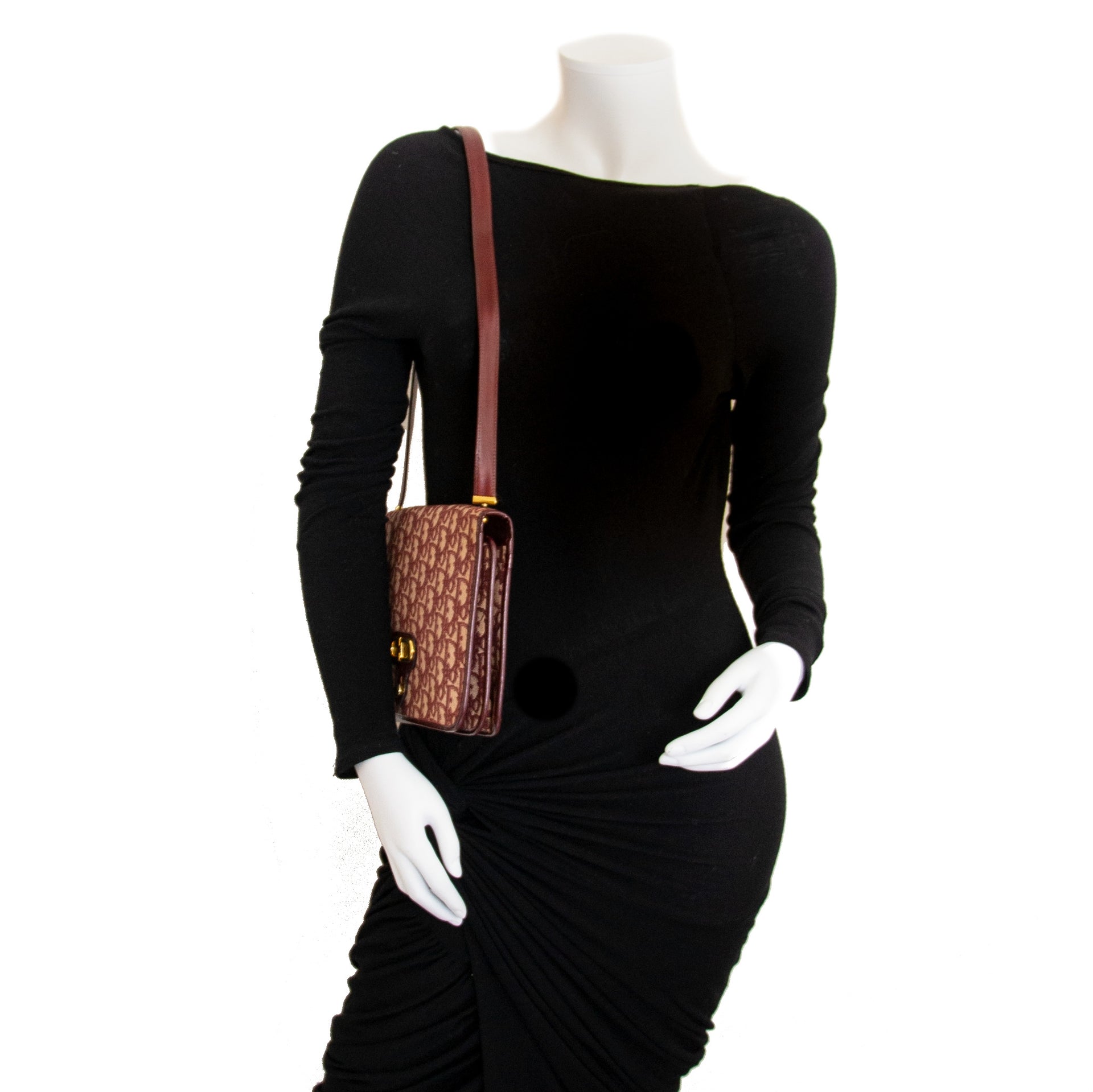 Buy secondhand Dior handbags at Labellov. Safe online shopping at a fair price.