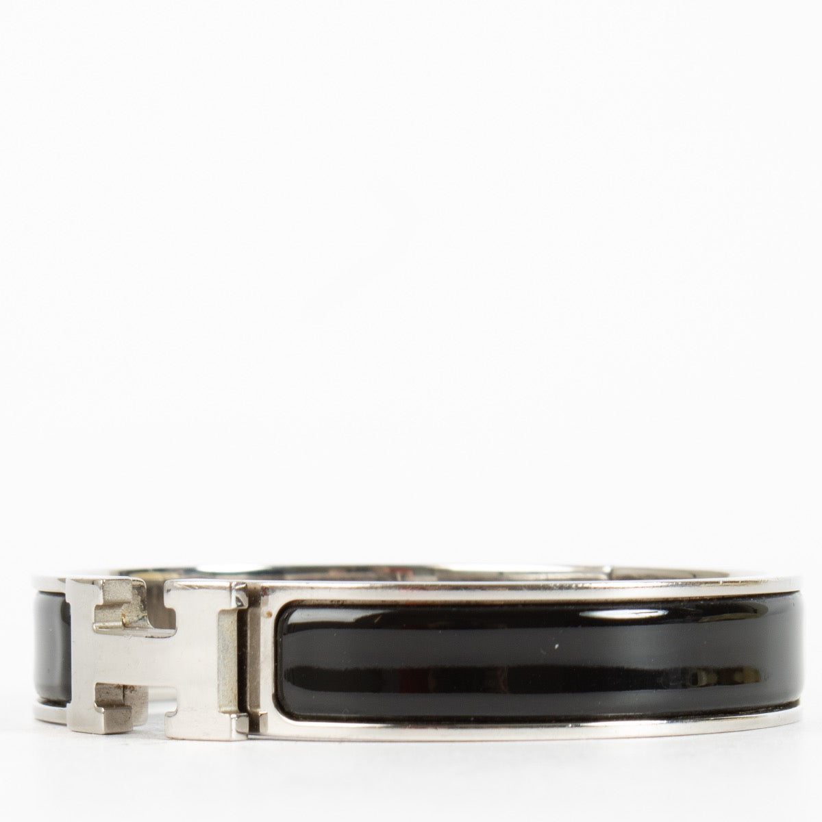 Authentic Second Hand Hermès Black Clic H Bracelet Size TGM on Labellov.com