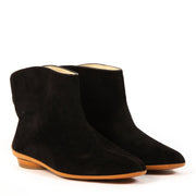 Koop authentieke tweedehands Salvatore Ferragamo botjes bij Labellov vintage webshop.