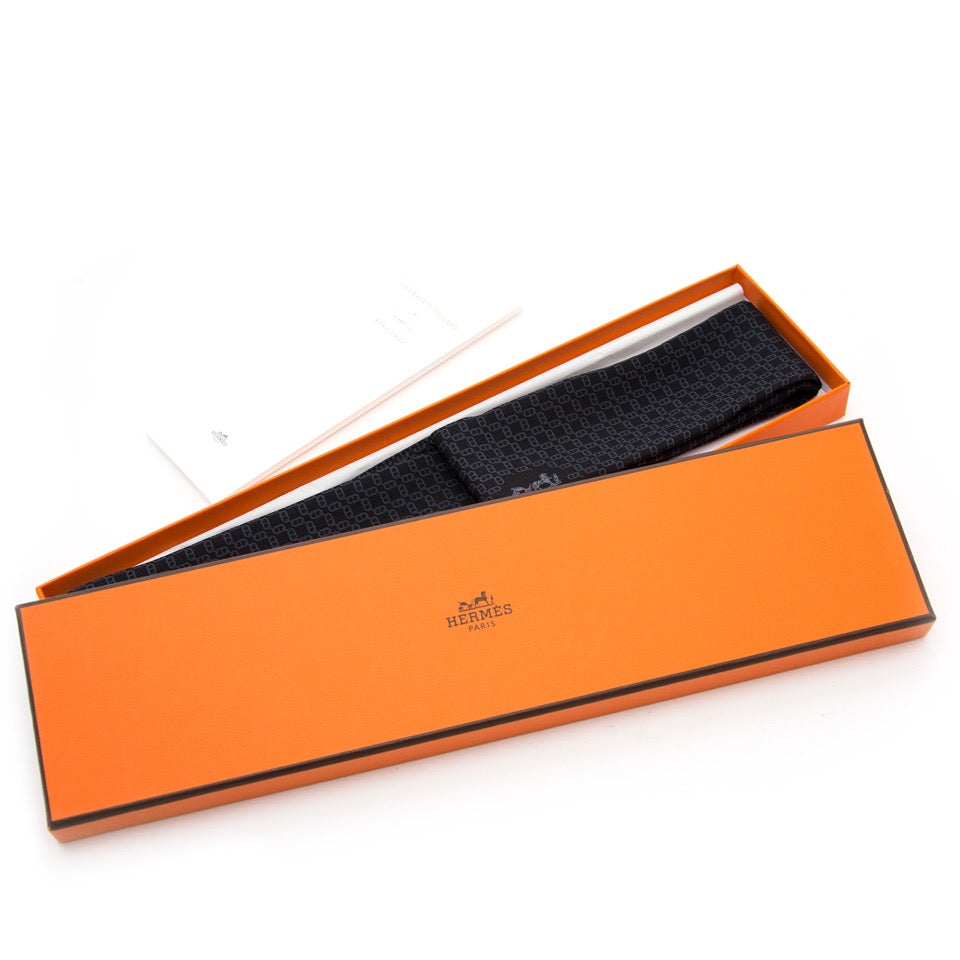 shop safe online secondhand Hermès La Cravate-Foulard H-Print