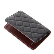 Chanel quilted leather case authentique seconde main en ligne shopping en vogue mode luxe designer marques securé sécurité webshop Anvers Belgique