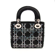 Bent u opzoek naar een Lady Dior Mini Embellished tas?