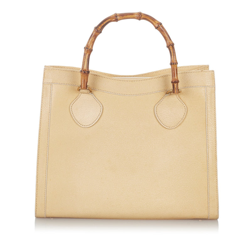 Buy an authentic second hand Gucci Vintage Cream Diana Bamboo Leather Top Handle in very good condition at Labellov