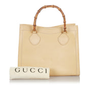 Buy an authentic second hand Gucci Vintage Cream Diana Bamboo Leather Top Handle in very good condition at Labellov