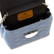 Buy secondhand Lebeau-Courally handbag at Labellov. Safe online shopping. Koop tweedehands Lebeau-Courally handtas bij Labellov. Veilig online shoppen. Achetez un Lebeau-Courally sac à main usagé chez Labellov. Achats en ligne en toute securité.