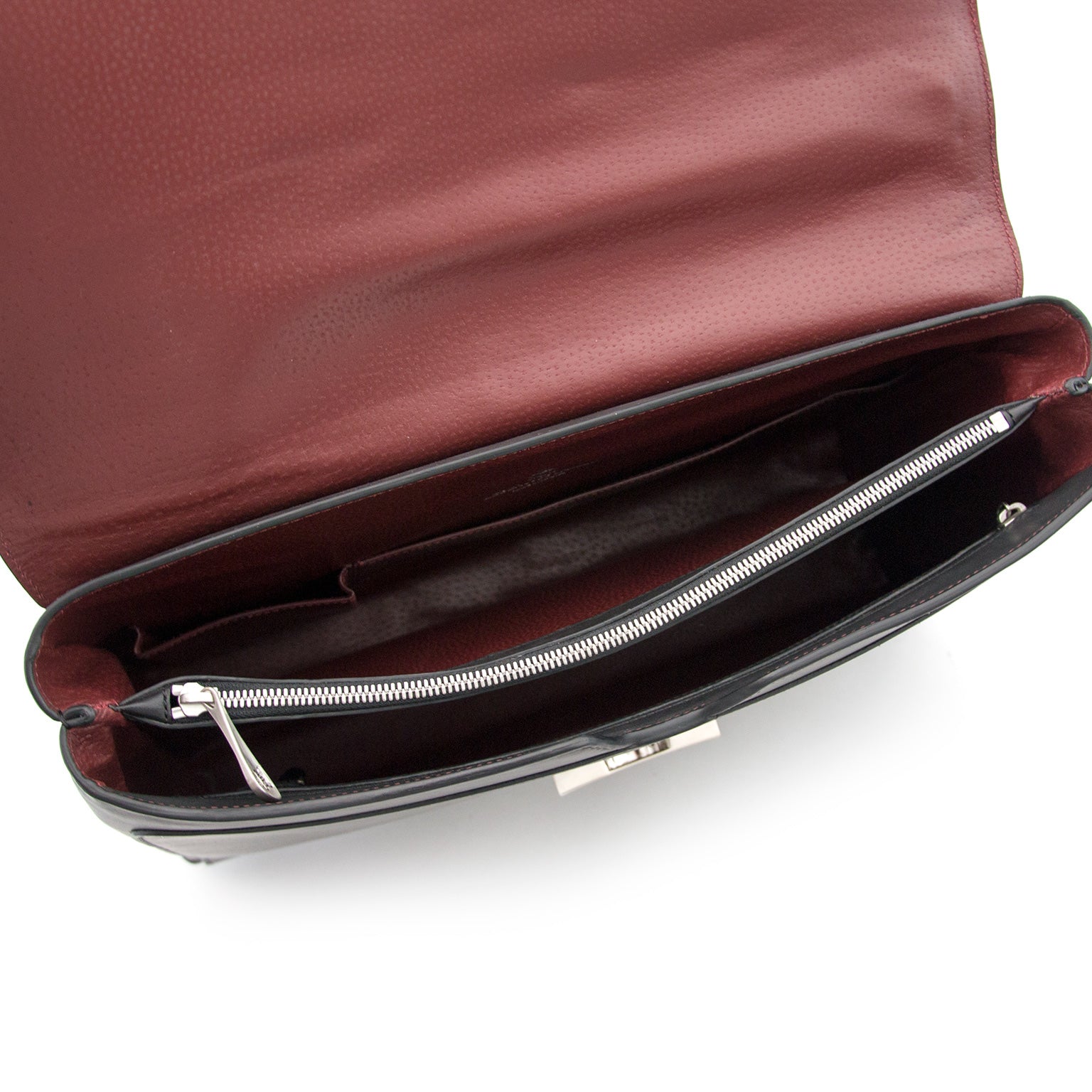 Now a secondhand Lebeau-courally 'Conqueror' briefcase on www.labellov.com in good condition at the best price