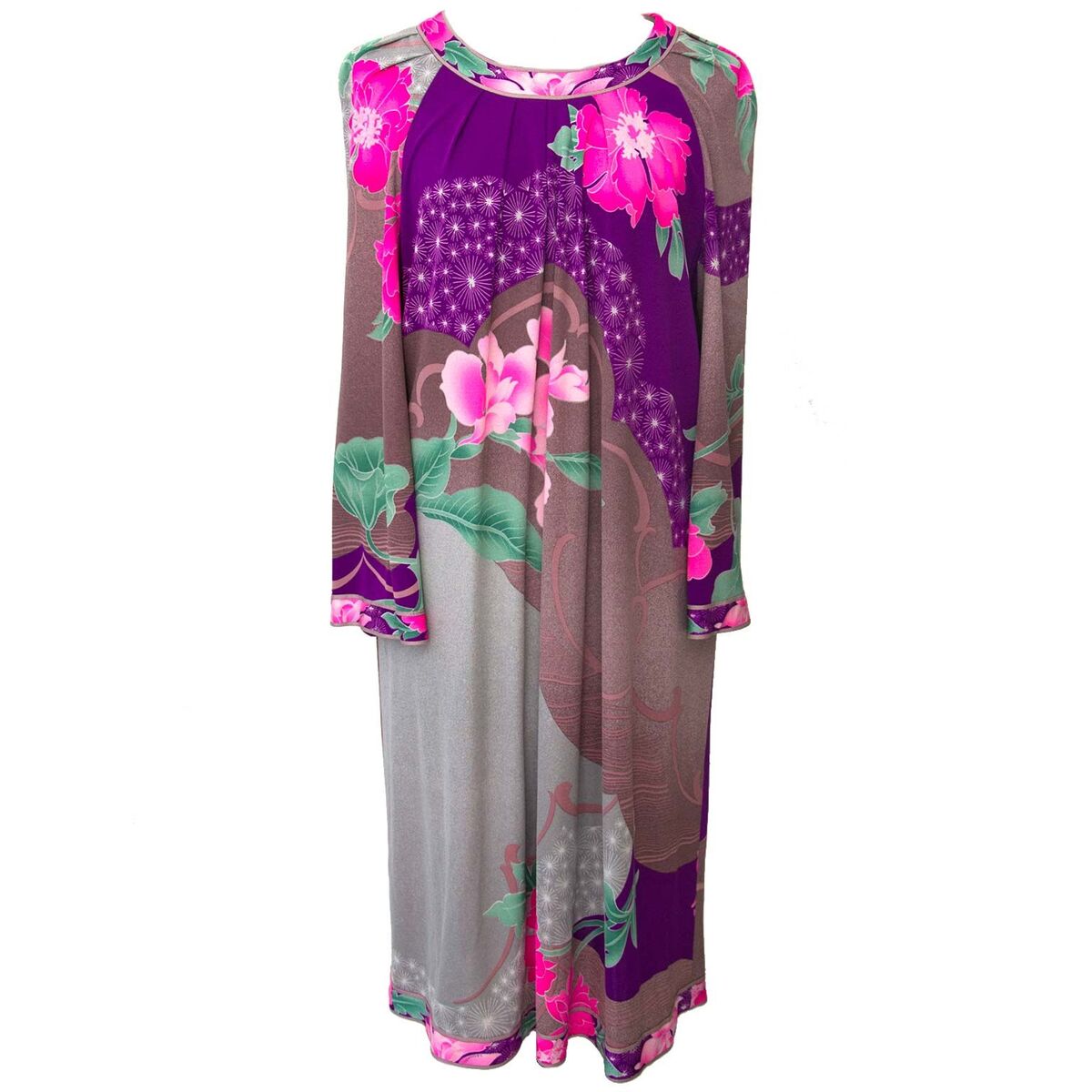 Buy an authentic Leonard Purple Pink Floral Dress at the right price at LabelLOV vintage webshop. Safe and secure online shopping.