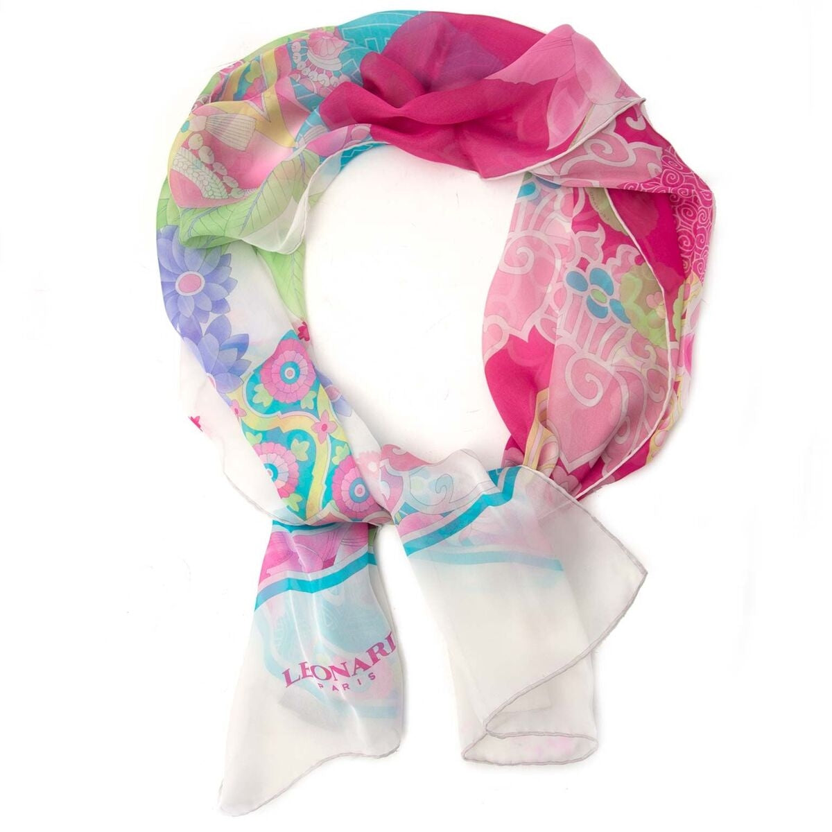 Buy an authentic secondhand Leonard pink scarf at the right price at LabelLOV vintage webshop. Safe and secure online shopping.