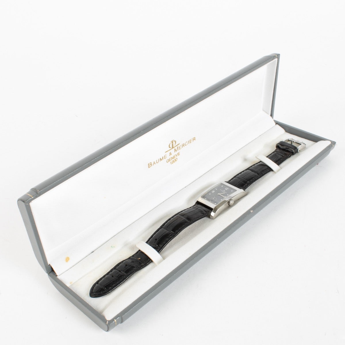 Authentic pre-loved Baume & Marcier Black Hampton Watch on Labellov.com