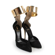 Shop safe online at Labellov in Antwerp this 100% authentic second hand Fendi Black Suede Pumps - Size 39