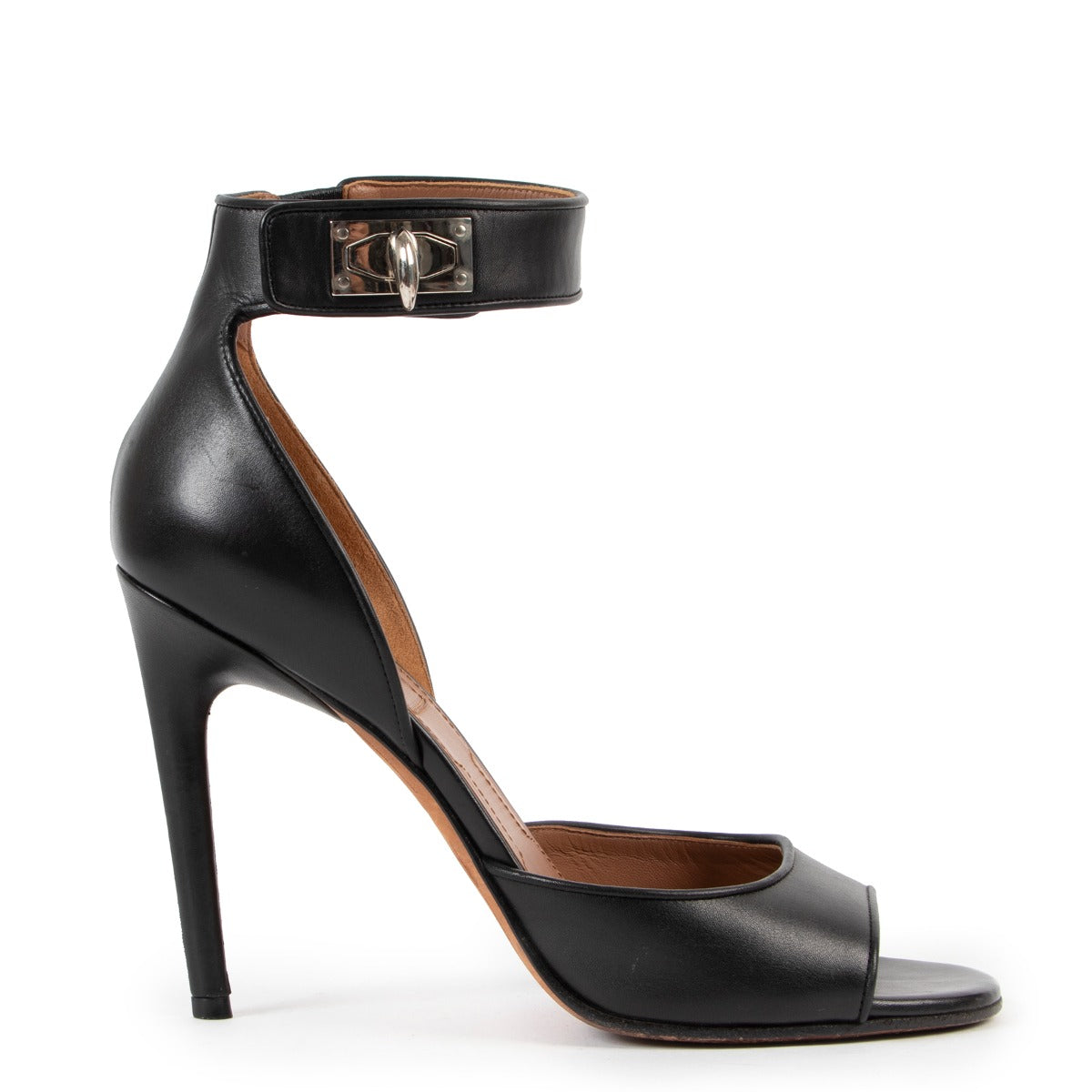 Givenchy pumps in very good condition