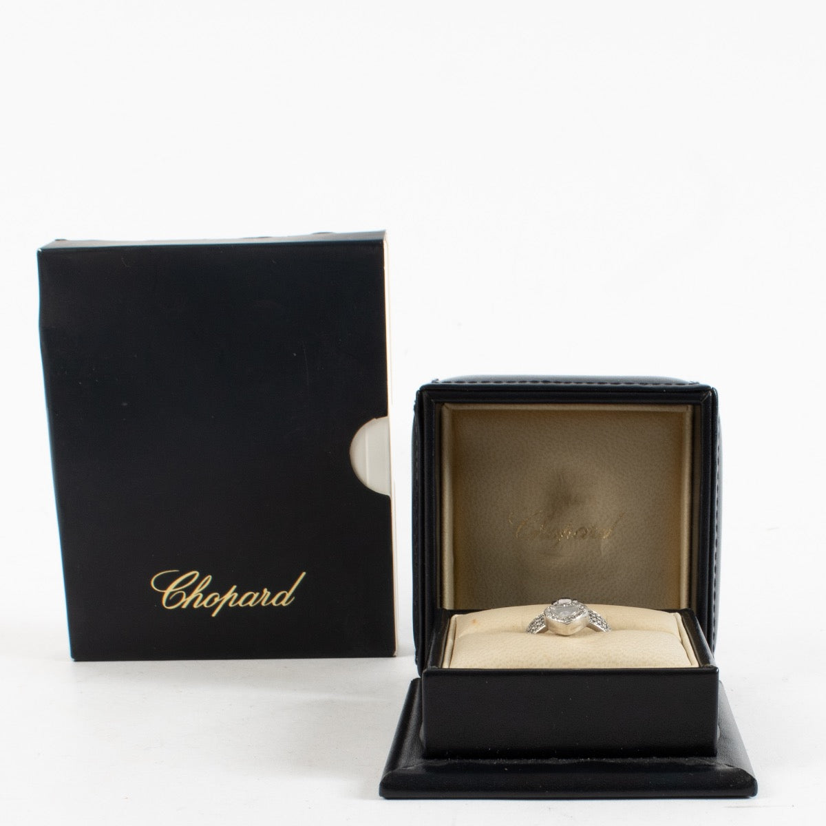 Authentic pre-loved Chopard Happy Diamonds Heart Ring - Size 54 on Labellov.com