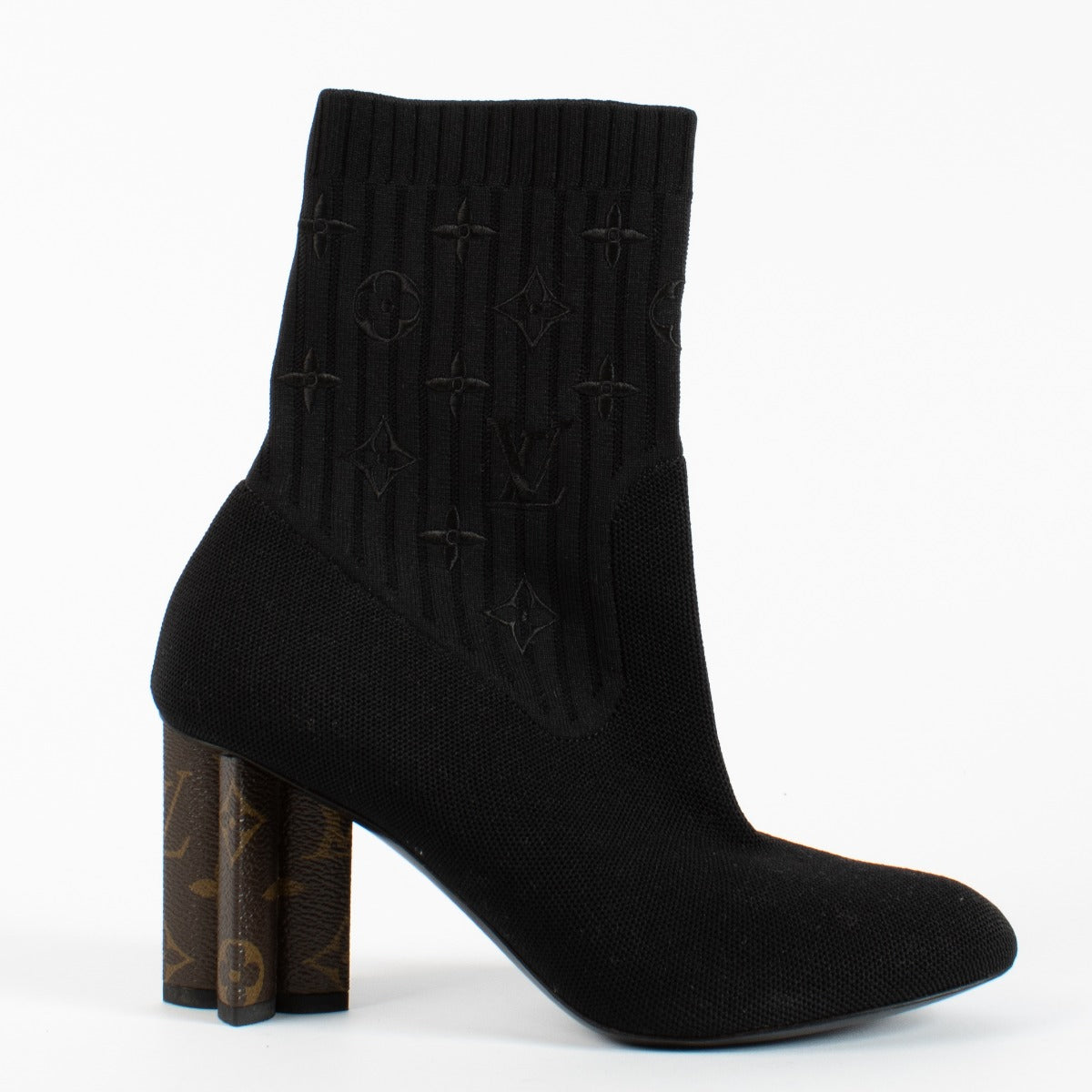 Authentic second hand Louis Vuitton Silhouette Black Ankle Boots on Labellov.com