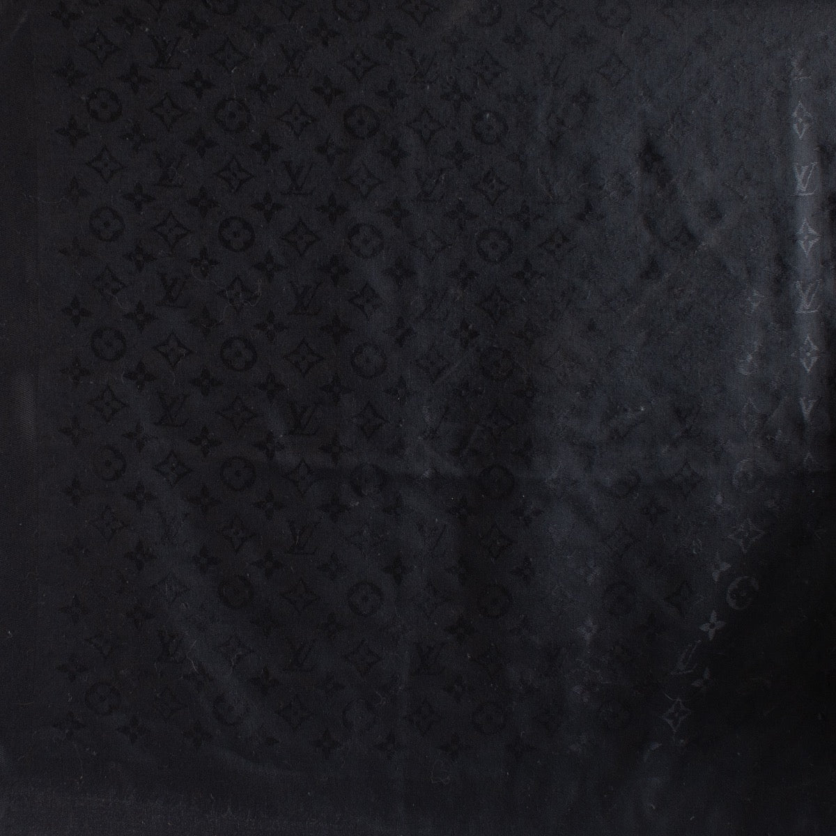 shop 100% authentic second hand Louis Vuitton Black Monogram Classic Shawl on Labellov.com