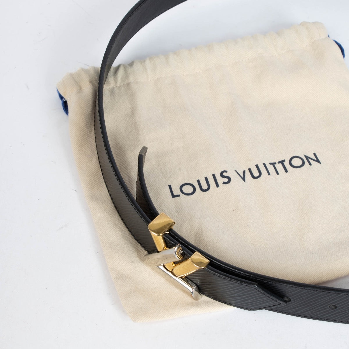 Authentic pre-loved Louis Vuitton Black Epi Twist 30mm Belt on Labellov.com