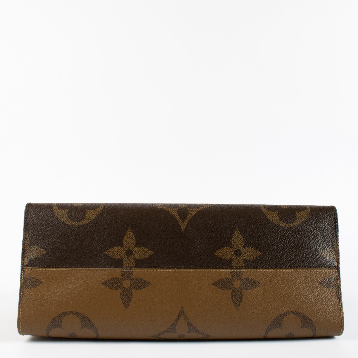 Authentic pre-loved Louis Vuitton OnTheGo GM Bag on Labellov.com