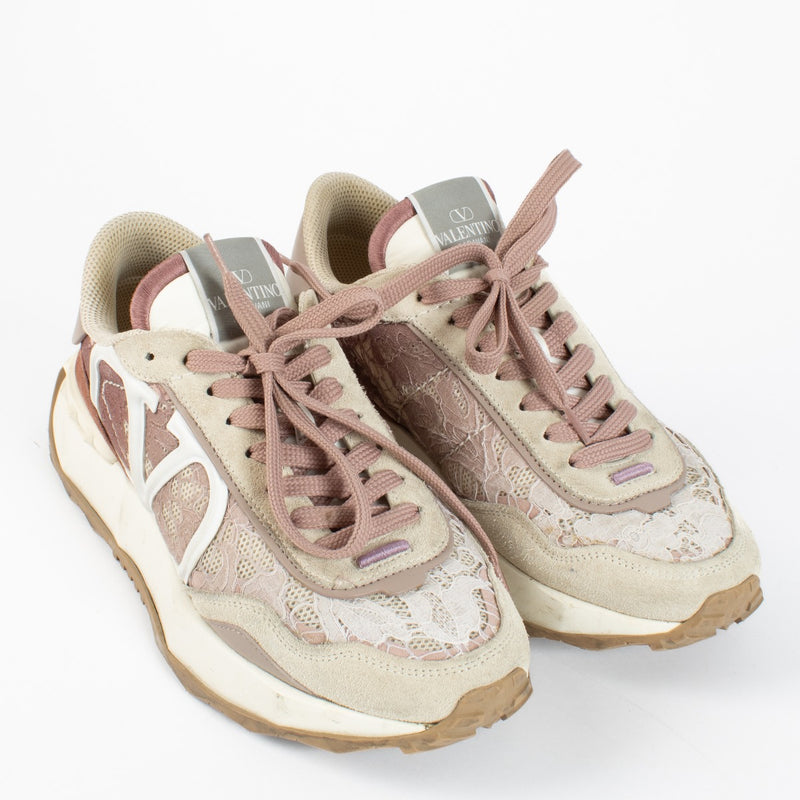 Authentic preloved Valentino Garavani Lace Runner pink Sneakers - Size 38,5 on Labellov.com