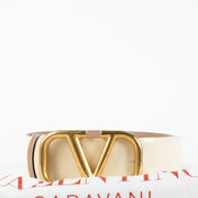 Authentic preloved Valentino Garavani Cream/ Reversible Vlogo Signature 40mm Belt - Size 85 on Labellov.com
