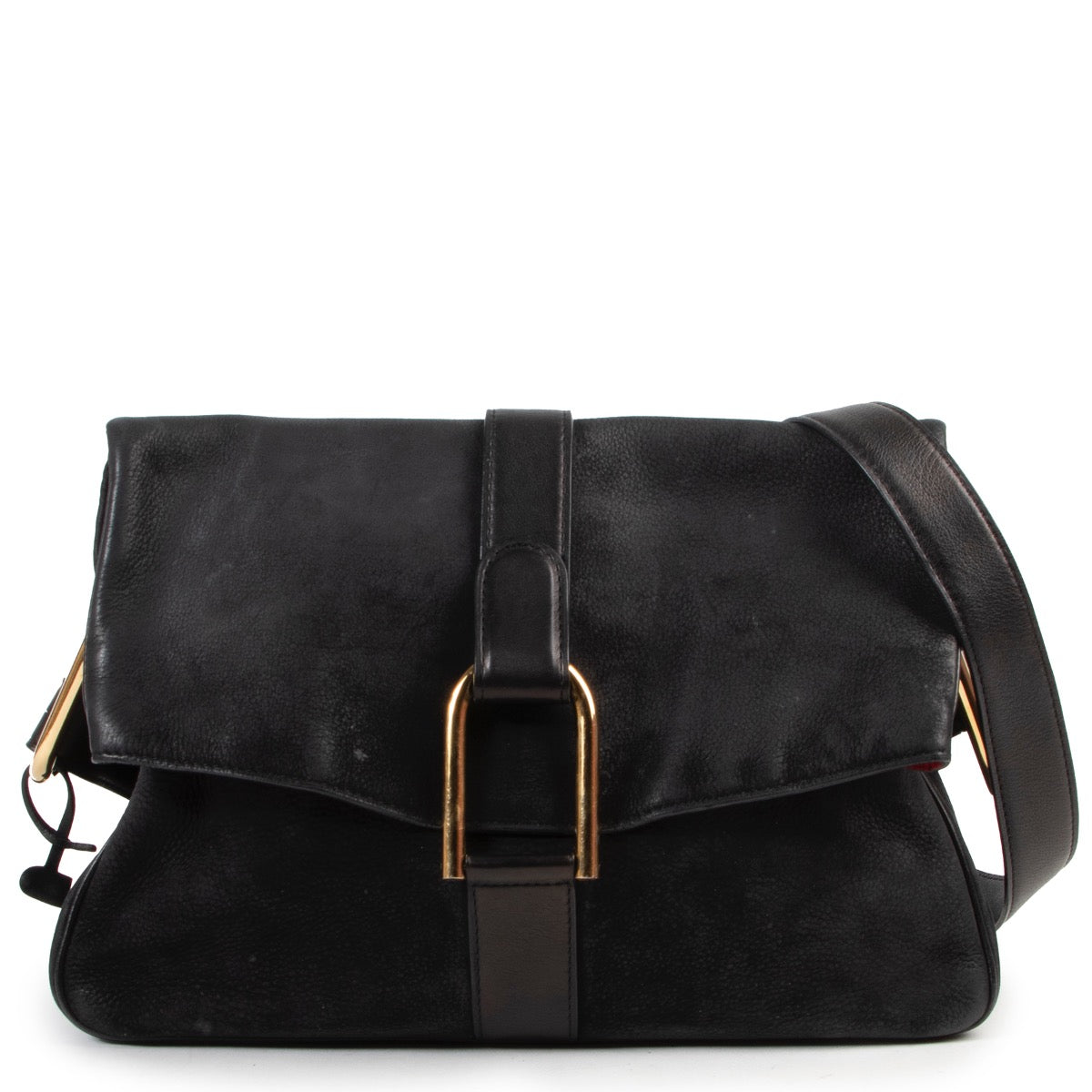 Achetez un authentique sac Delvaux Givry en nubuck cuir noir d'occasion au juste prix.