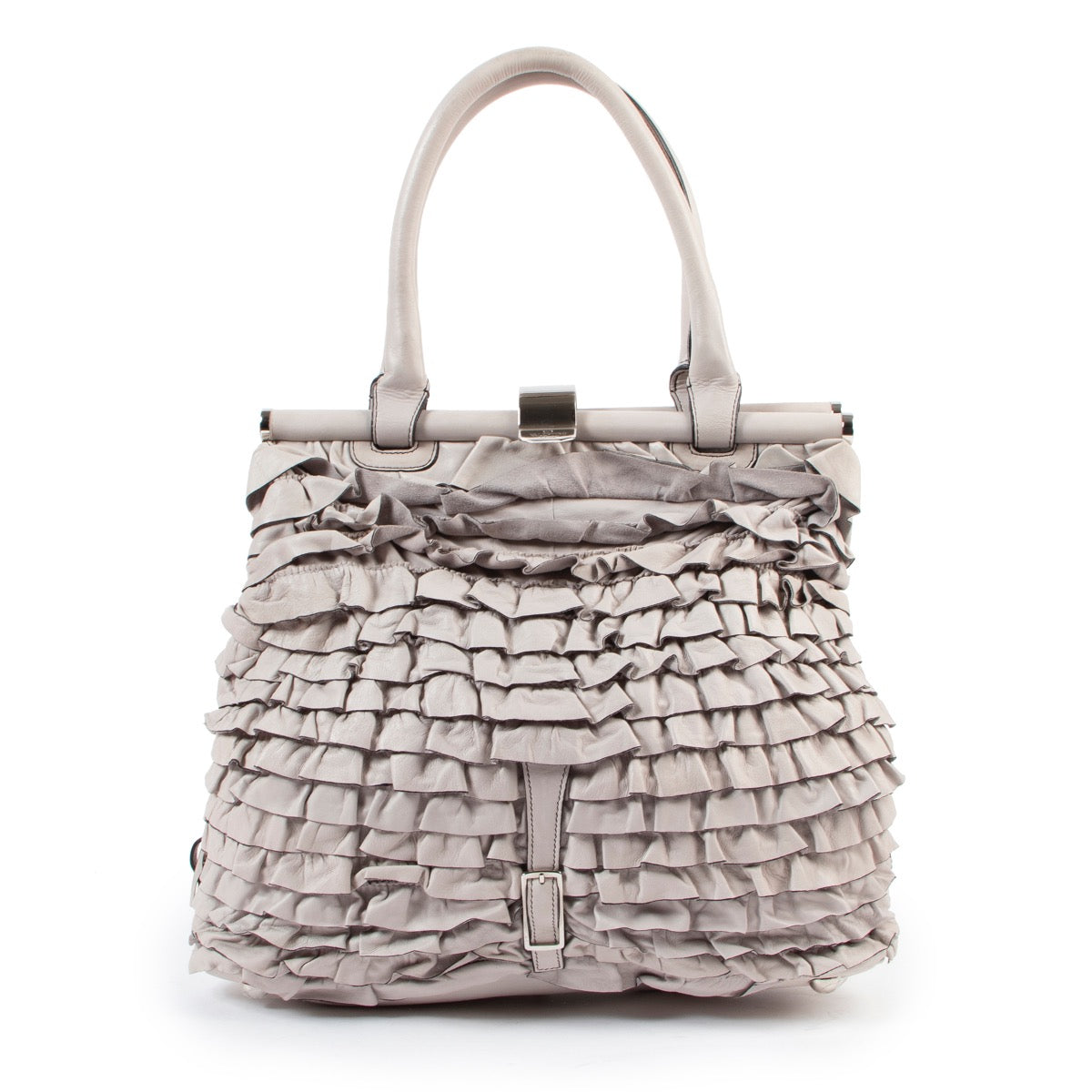 Buy these Valentino Grey Ruffle Shoulder bag for a reasonable price at Labellov online or in store. Koop deze Valentino Grey Ruffle Shoulder bag voor een redelijke prijs bij Labellov online of in de winkel.