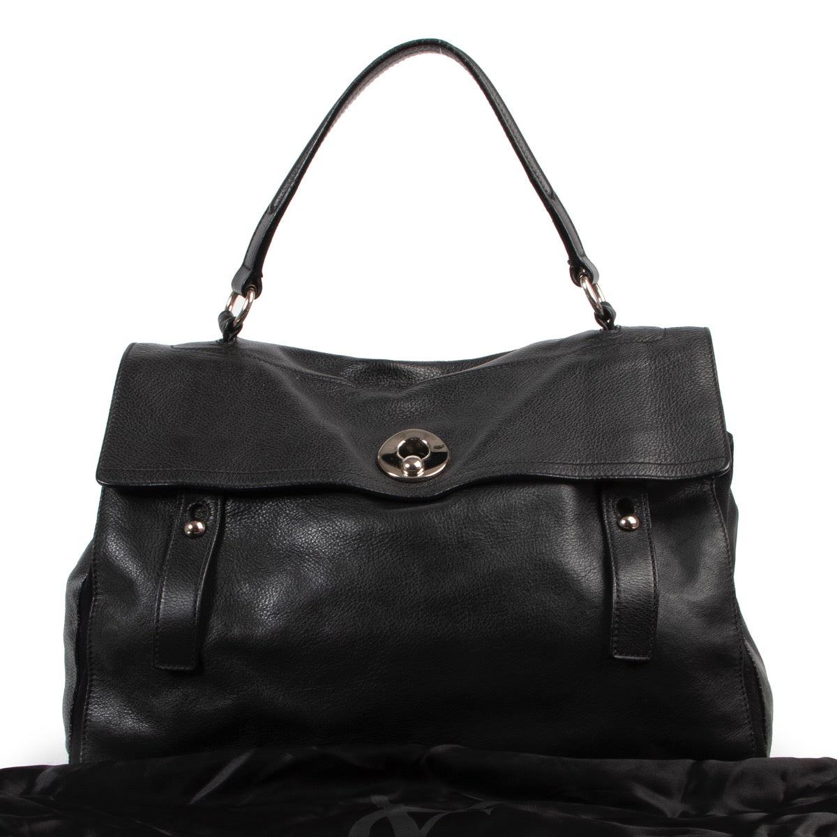 Achetez en ligne en toute sécurité ce sac noire Saint Laurent au bon prix.